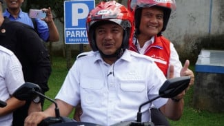 Boncengan ke Embung, Ahmad Luthfi Dibonceng Bupati Karanganyar, Warga Langsung Salfok