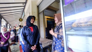 Harga Plastik Naik, Wakil Wali Kota Surakarta Astrid Widayani Sidak Pasar Gede Minta Pedagang Stop Sekali Pakai