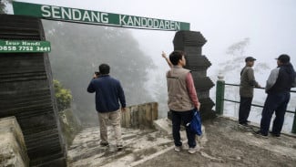 Suroloyo: Negeri di Atas Awan Menoreh