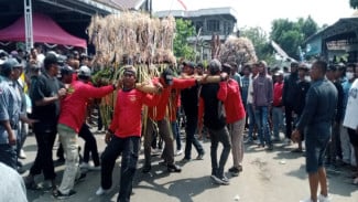 Dari Tapa Ratu Kalinyamat ke Sedekah Bumi: Jembul Tulakan sebagai Jejak Spiritualitas Jawa