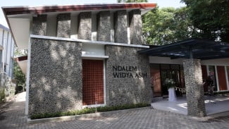 UGM Resmikan Ndalem Widya Asih, Ruang Berbagi dan Berkarya bagi Pegawai Purnatugas