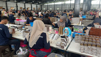 Inklusivitas Dunia Kerja: Kisah Difabel yang Bangkit Bersama Pabrik Rokok HS
