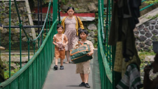 Pelukan Cerita di Balik Layar: “Jangan Buang Ibu” dan Perjalanan Gala Premiere ke 20 Kota