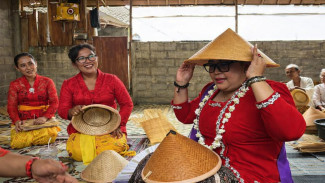 Caping Kaliwaru, Simbol Tradisi dan Inovasi Kerajinan Bambu Gunungkidul