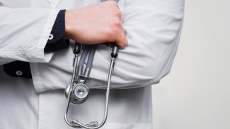 Retaker Kedokteran di Persimpangan: Ribuan Calon Dokter Menanti Kepastian Gelar Profesi