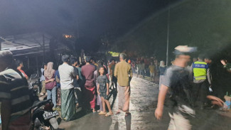 Diduga Korsleting, Elf Milik Warga Somosari Terbakar Saat Perjalanan Pulang  ‎