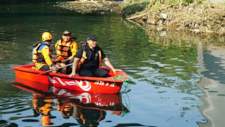 Walikota Yogya Susuri Sungai Gajah Wong, Tegaskan Komitmen Kota Bebas Sampah