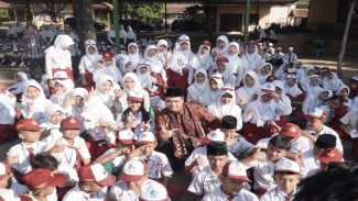 Buka MPLS di Mlonggo, Bupati Jepara Soroti Kartu Sarjana hingga Sekolah Nasional Terintegrasi