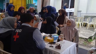 Tak Hanya Ngaji, Ponpes Al Khafifiyah Batang Hadirkan Pengobatan Gratis untuk 500 Warga