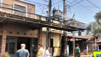 Trafo Listrik di Jalan Pemuda Jepara Terbakar, PLN Pastikan Diganti Hari Ini