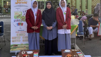 Limbah Jerami Disulap Jadi Media Literasi Keuangan Anak, Inovasi Siswa MAN 2 Surakarta Jadi Sorotan