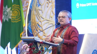 Perpustakaan di Era AI: Dari Penyedia Informasi Menjadi Penjaga Literasi Kritis