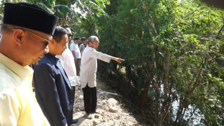 Talud Sungai Opak Rusak, DPRD DIY Tinjau Abrasi di Pagergunung Bantul