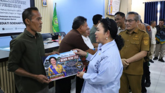 Titiek Soeharto Salurkan Bantuan Perikanan di Bantul, Dorong Produktivitas dan Ketahanan Pangan