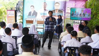 Modal Rp900 Ribu, Fauzan Tirmidzi Sukses Bangun Bisnis Fesyen Lokal Kubik Society di Solo