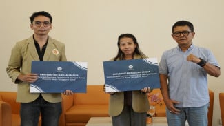 UGM Salurkan Bantuan untuk 48 Mahasiswa NTT Terdampak Bencana