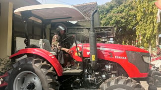 Gapoktan Kulonprogo Terima Bantuan Alsintan, Bupati Ingatkan Pemanfaatan Maksimal untuk Tingkatkan Produksi Pertanian