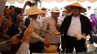 Mentan Amran Sambangi PIAT UGM, Apresiasi Riset Padi Gamagora dan Kedelai Lokal untuk Ketahanan Pangan