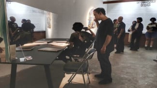 Pameran BWP#34 di Yogyakarta Soroti Krisis Kepercayaan Digital, Seniman Hadirkan ‘Polisi AI’ untuk Menguji Nalar Publik