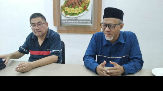 Anggota DPD RI Cholid Mahmud dan Dosen UGM Indra Bastian