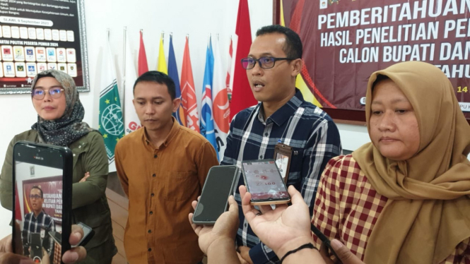 KPU Tegal menggelar konferensi pers tentang Pilkada 2024