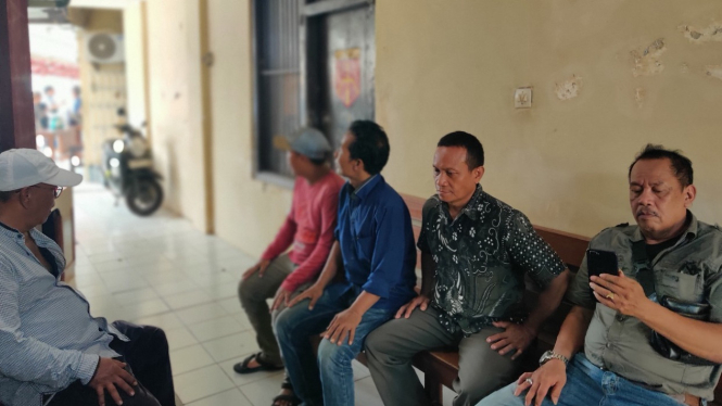 Warga Desa Wuled mengadu Polres Pekalongan Kota