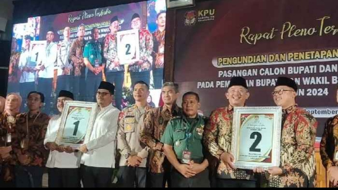 Dua Paslon di Pilkada Karanganyar