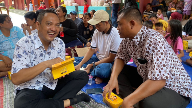 Cawalkot Semarang Yoyok Sukawi Makan Bareng Penghuni Rusunawa