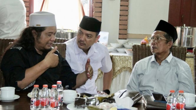 Calon Wali Kota Semarang Yoyok Sukawi Bersama Para Ulama