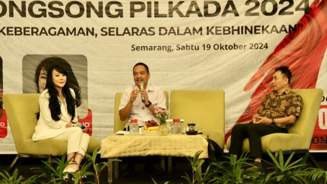 Yoyok Sukawi saat talkshow tentang pluralisme