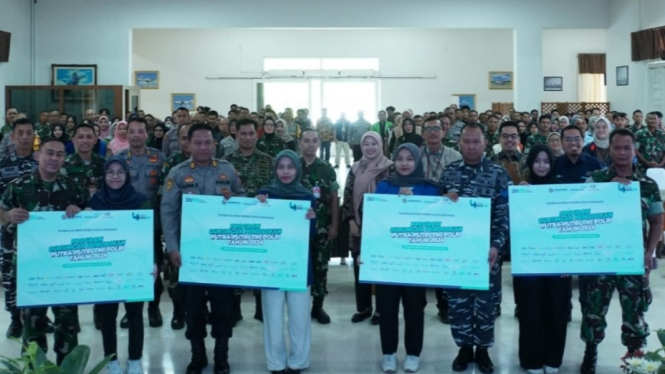 Putra-putri TNI Polri di DIY terima beasiswa dari Indonesia Re