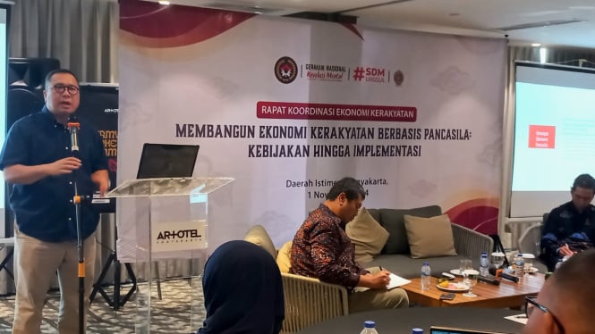 Dr Arif Budimanta dalam Rakor Ekonomi Kerakyatan Kemenko PMK