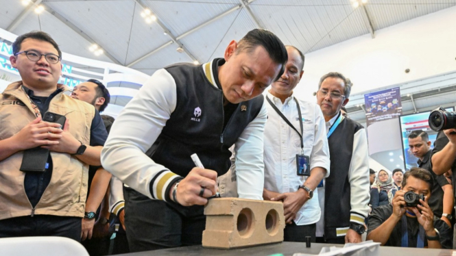 Menteri Agus Harimurti Yudhoyono