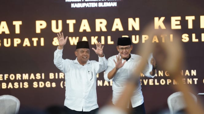 Pasangan Harda-Danang saat Debat Pilkada Sleman ketiga