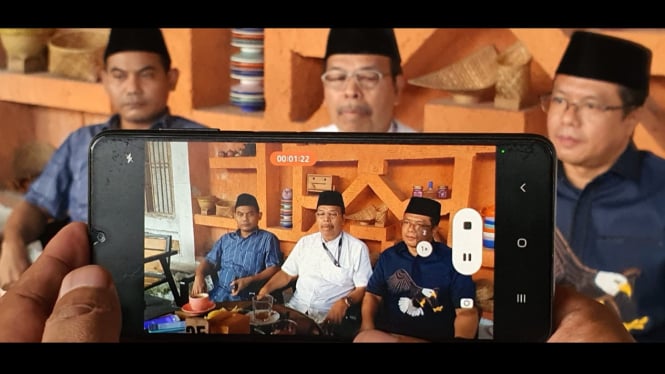 Konferensi Pers Paslon Ischak - Kholid Pilbup Tegal 2024