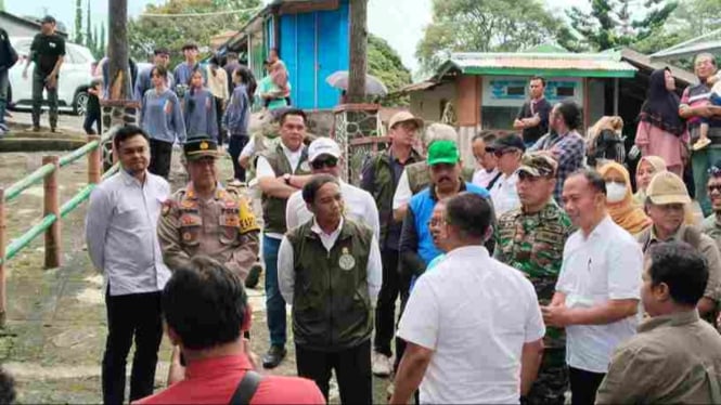 Menhut di Grojogan Sewu