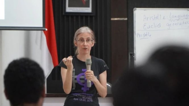 Dr. Sara L. Uckerman dari Durham University, United Kingdom,