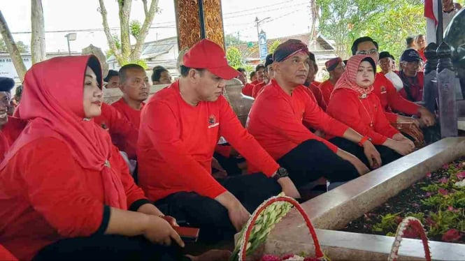 Kader PDIP Karanganyar Ziarah ke Makam Bung Karno