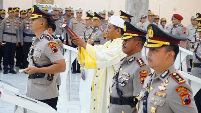 Rotasi 18 jabatan di Polda Jateng