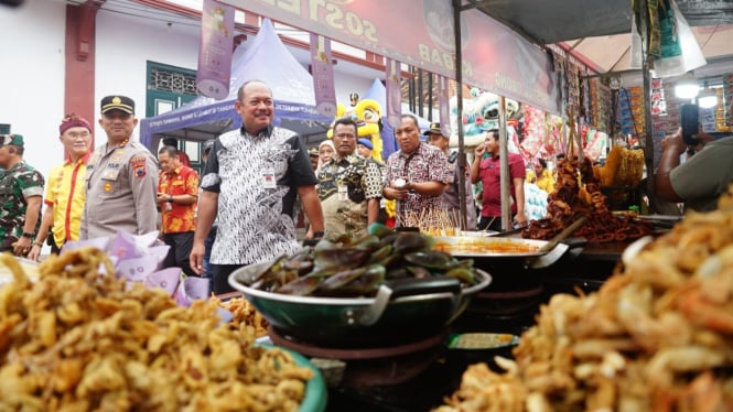 Imlek di Klenteng Hok Tik Bio Pati