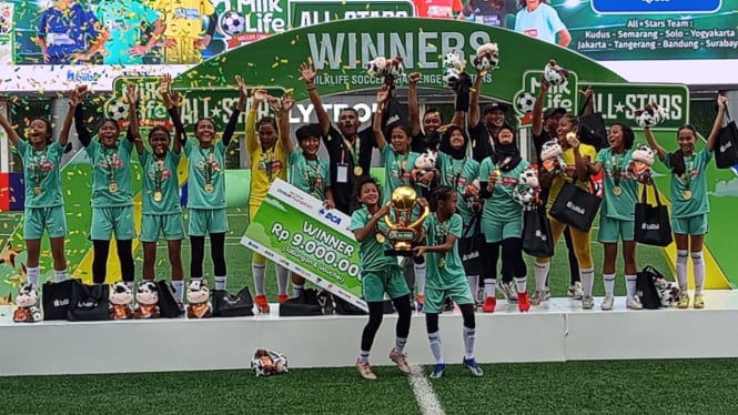 Tim All-Stars Kudus juara MilkLife Soccer Challenge.