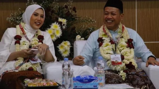 Bupati Kudus Samani Intakoris dan Wakil Bupati Bellinda Putri Birton