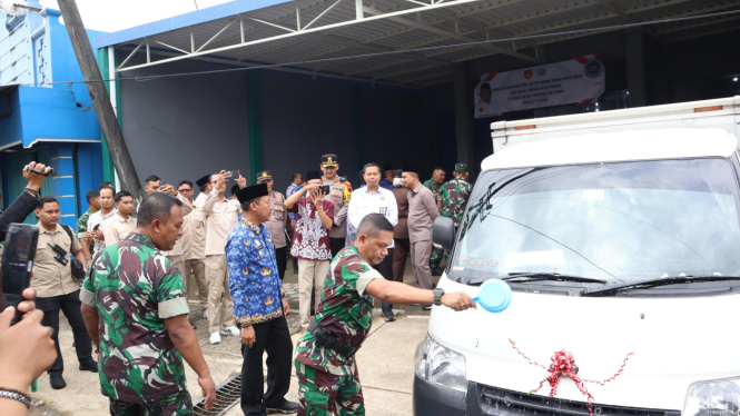 Dandim 0719 Jepara melepas keberangkatan mobil pengangkut MBG