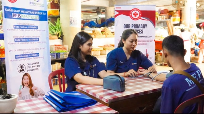 Pemeriksaan Gratis Klinik OMSA dan Dinkes Denpasar