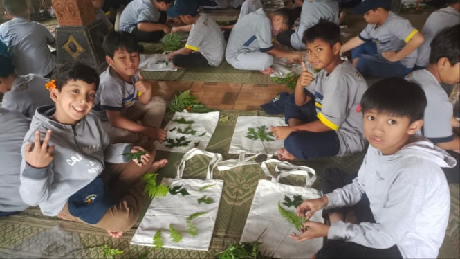 Mengasah Kreativitas dan Cinta Alam: Siswa SD Muhammadiyah PK