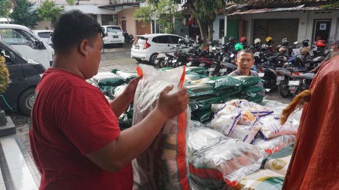 Beras Bulog dijual Pasar Murah Kemantren Wirobrajan