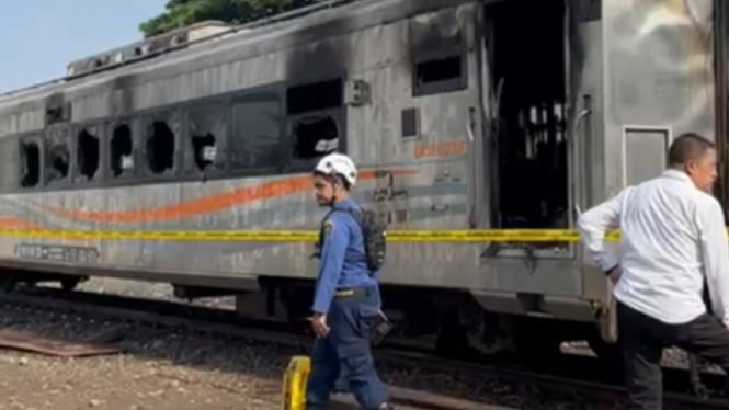 Tiga gerbong KA terbakar di Stasiun Yogyakarta