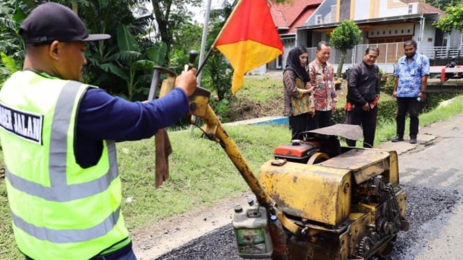 Penambalan jalan berlubang ditargetkan H-7 lebaran tuntas