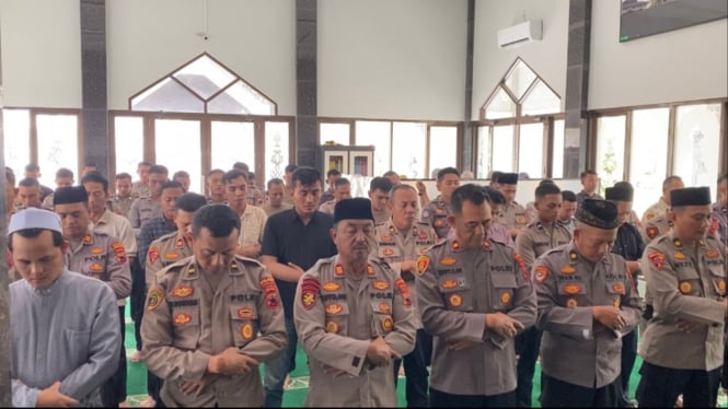 Polres Pemalang gelar shalat gaib