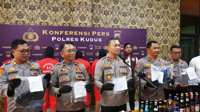 Tiga mahasiswa pengedar narkoba ditangkap Polres Kudus.